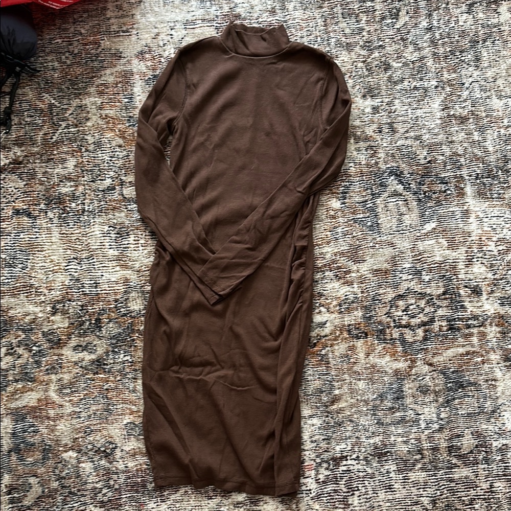 Old Navy Ribbed Mock Neck Maternity Dress